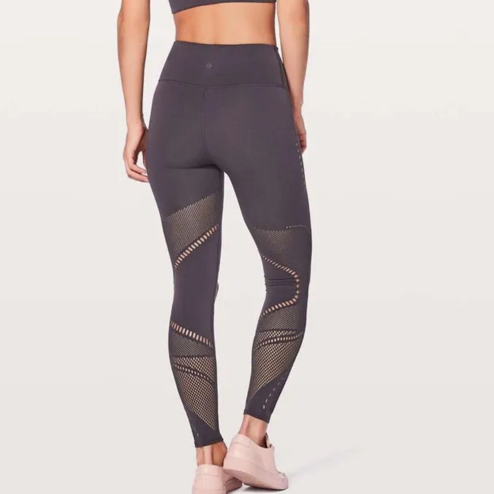 Lululemon Reveal Tight Precision size 4 Boysenberry Purple Mesh Yoga Pant